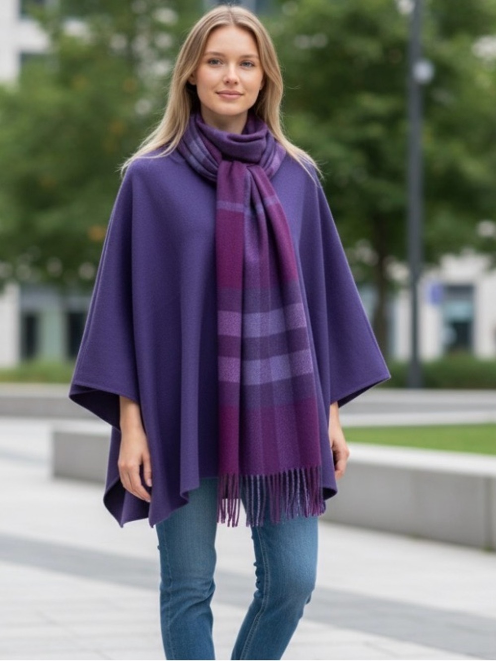 Burberry Merino Wool Reversible Cape Viola Check Horseferry Road London - Picture 3 of 15